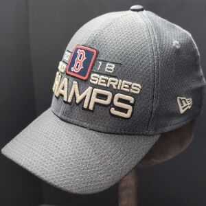 New Era, 39Thirty, 2018 World Champs,Men's Gray Boston Red Sox Hat.